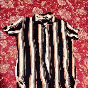 Forever 21 Black and White Casual Button Down Shirt